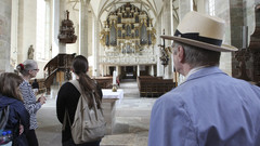 Touristen im Merseburger Dom