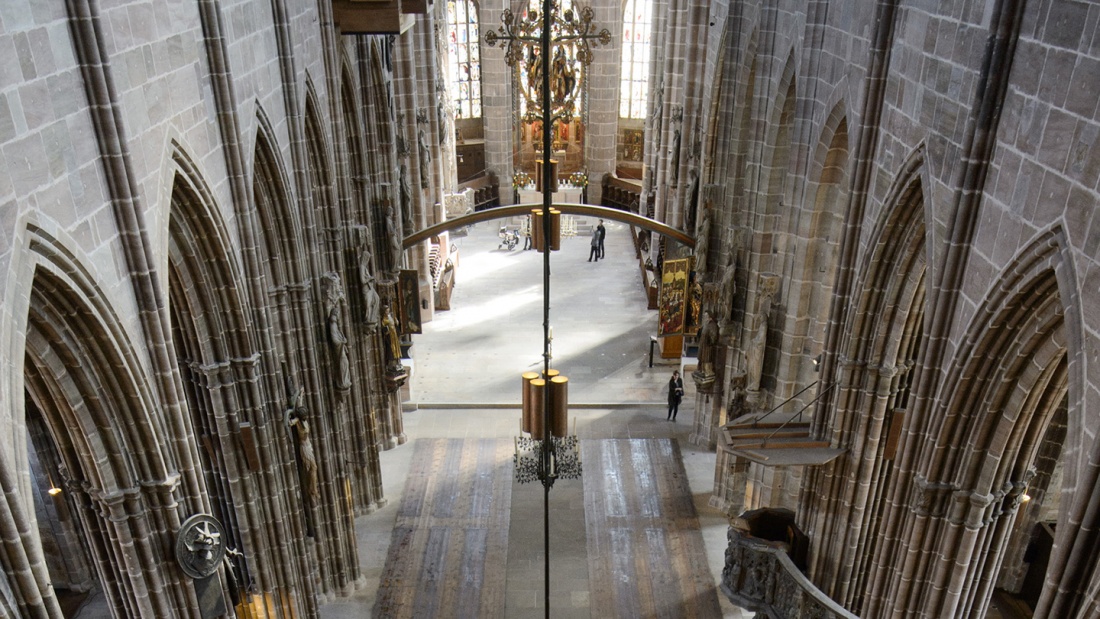 Protestantische Kathedrale in Nürnberg fasst unter Corona Hygienevorschriften nur 60 Personen.