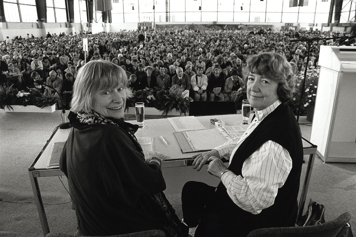 Die Theologieprofessorinnen Dorothee Sölle und Luise Schottroff Kassel