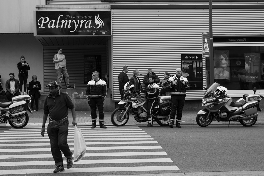 Polizisten und Motorräder