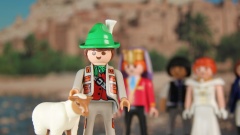 Prophet Amos und Schaf als Playmobil-Figuren in der Serie "Die Bibel to go" von Michael Sommer