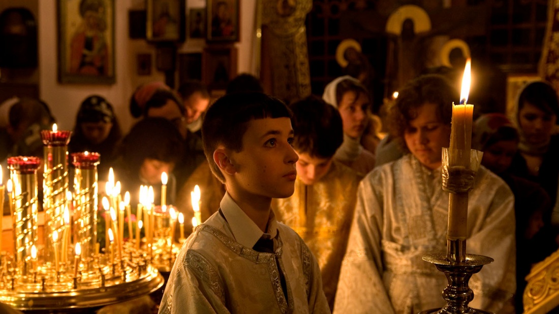 Russisch-orthodoxe Christen feiern Weihnachten in der Berliner Hl.-Konstantin-und-Helena-Kirche