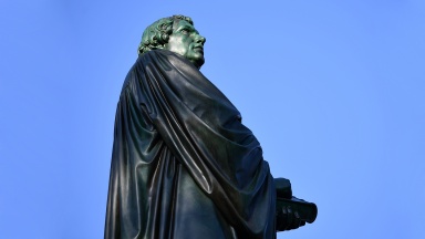Eine Figur des Reformators Martin Luther
