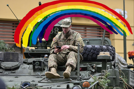 Panzer und Regenbogen