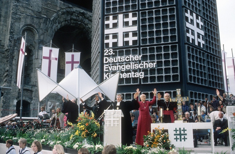 Kaiser-Wilhelm-Gedächtniskirche, Martin Kruse eröffnet Deutschen Evangelischen Kirchentag 1989