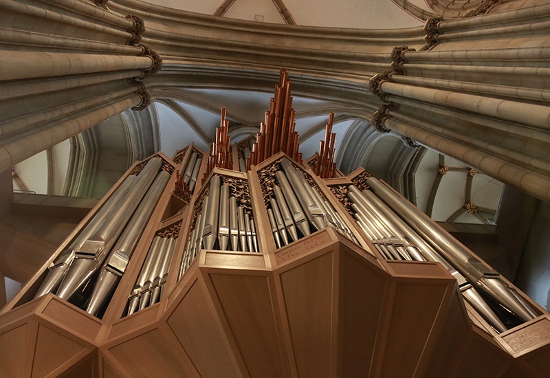 Die freischwebende Orgel mit spanischen Trompeten