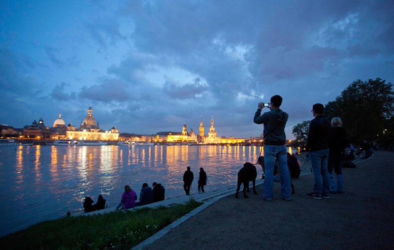  Dresden bei Nacht