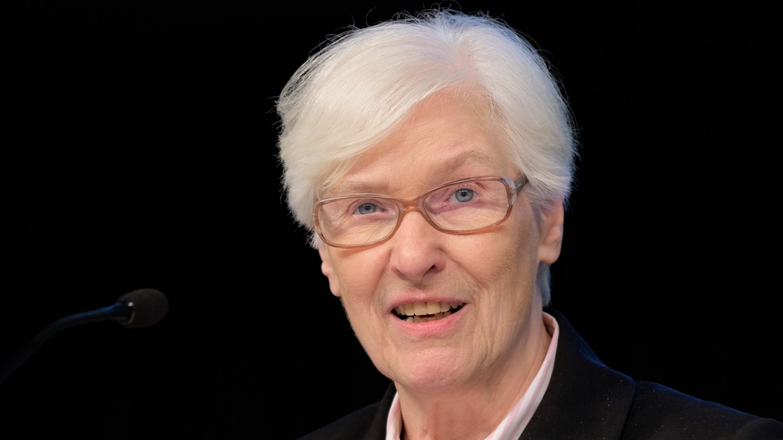 Die Präses der Synode der Evangelischen Kirche in Deutschland (EKD), Irmgard Schwaetzer, hat neue Anläufe für Abrüstung und Frieden gefordert. 