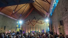 Mit einem Aufruf zum Engagement gegen Ungerechtigkeit ist am Sonntag die bundesweite evangelische Fastenaktion "7 Wochen Ohne" mit einem Gottesdienst in der evangelische Thomaskirche in Hofheim am Taunus offiziell eröffnet worden. 