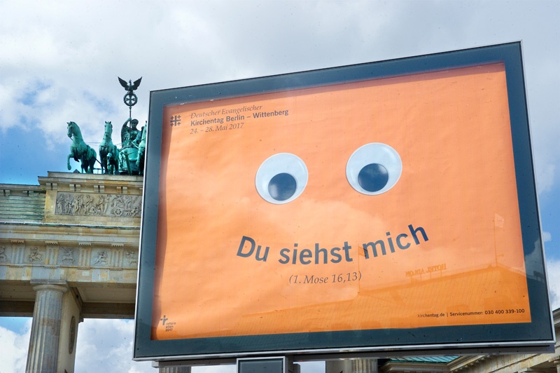 Plakat für den Kirchentag in Berlin