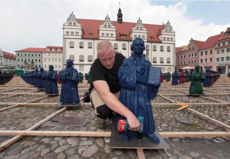 Akkuschrauber am Lutherfuß