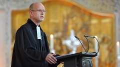 Arbeitsgruppe in der Landeskirche Sachsen soll Unterscheidung zwischen wertkonservativem Christsein und Rechtsextremismus vornehmen.