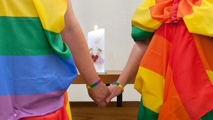 Segensgottesdienst anlässlich der Hochzeit eines lesbischen Paares in der Kölner Christuskirche.
