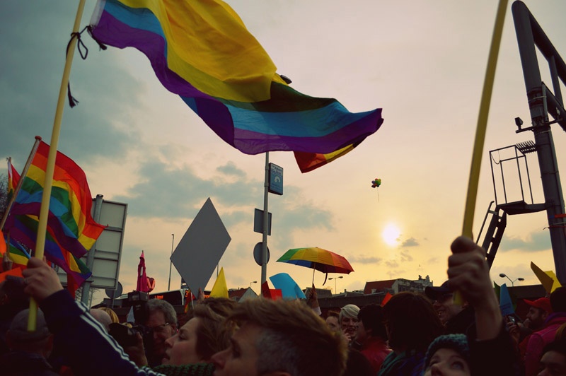  Regenbogenfarben gegen Diskriminierung