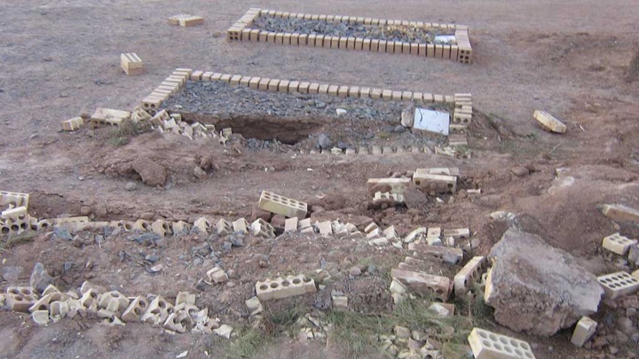  Im Iran werden Christen und Anhänger der Bahai-Religion verfolgt und ihre Friedhöfe zerstört, wie dieser Bahaifriedhof in Yazd in Iran (2007).