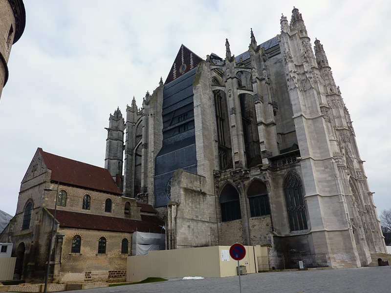 Unvollendete Kirche 1: Kathedrale von Beauvai