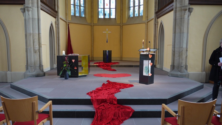 Altarraum Heilig-Geist-Kirche Menden