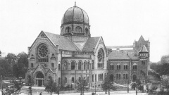 Im Zuge der Pogrome des 9. November 1938 wurde die Synagoge von NS-Anhängern verwüstet und schwer beschädigt. 1
