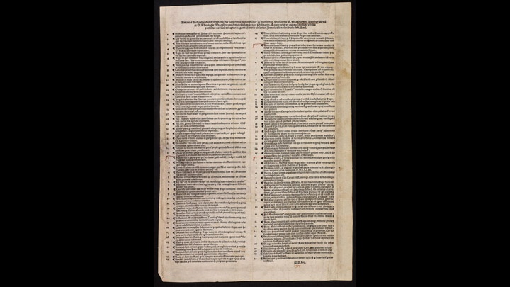 Nürnberger Plakatdruck der 95 Thesen von Martin Luther in der Ausstellung"Bibel - Thesen - Propaganda".