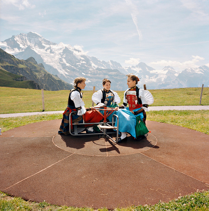 Schweizerinnen in den Alpen