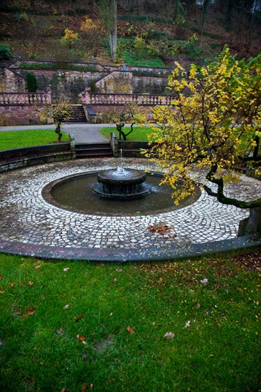 Brunnen im Garten