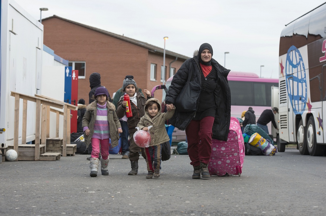 Flüchtlinge kommen in der Hessischen Erstaufnahmeeinrichtung in Gießen an.